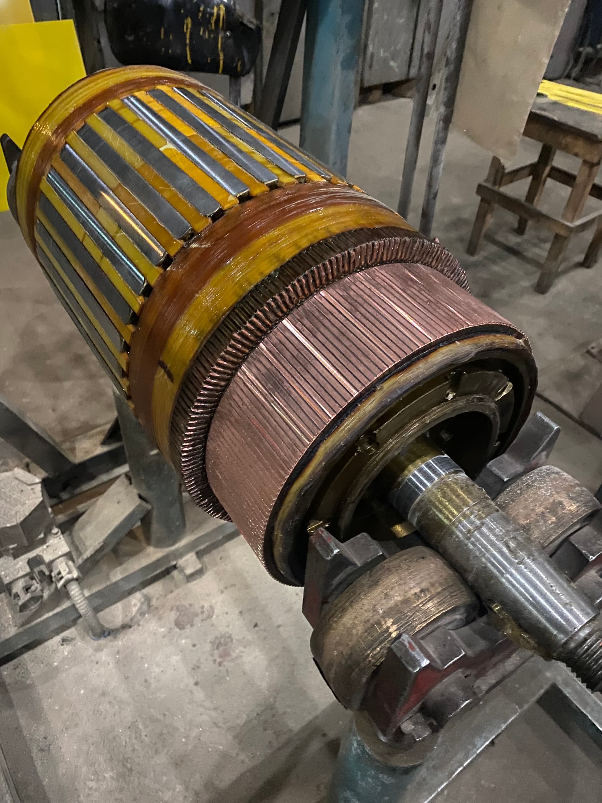 Traction motor: design, duty conditions and repair