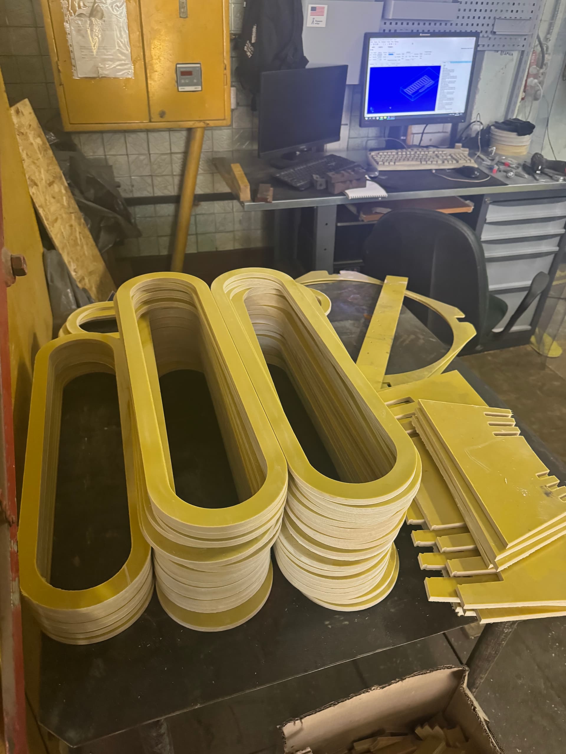 Rotor components of a synchronous electric machine