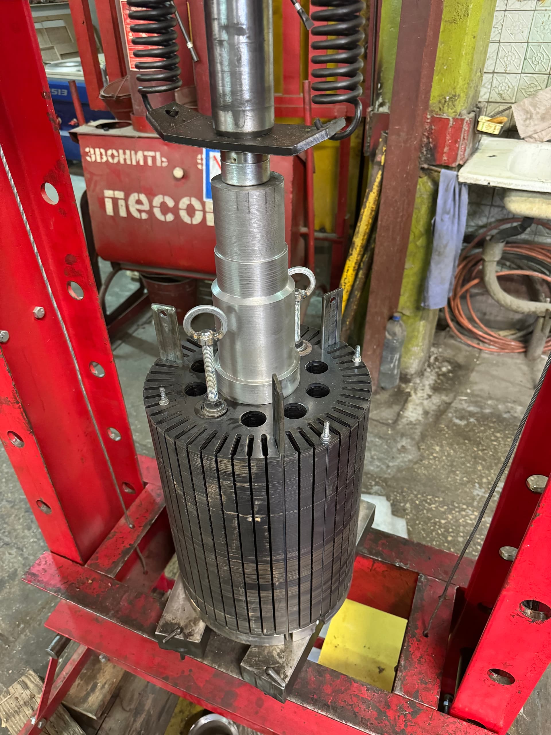 Pressing a rotor core onto its shaft