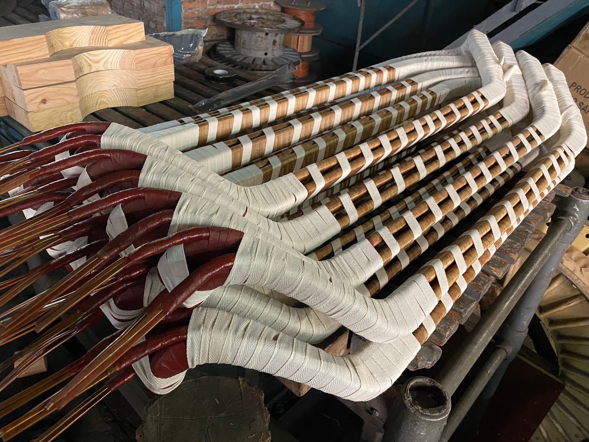 Spare parts for rewinding the stator of a high-voltage electric motor